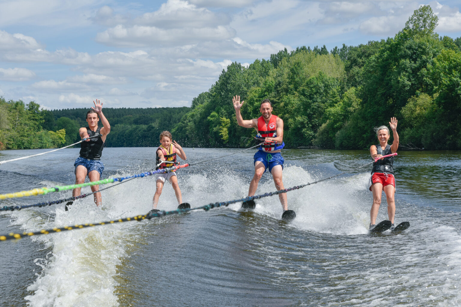 2bs bouee tractee ski nautique 22
